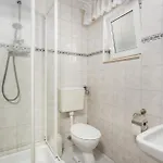 2 Bedroom Lovely In Daire