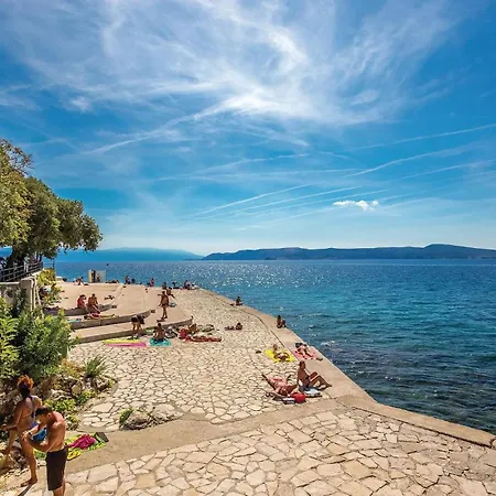 2 Bedroom Awesome In Appartamento Selce