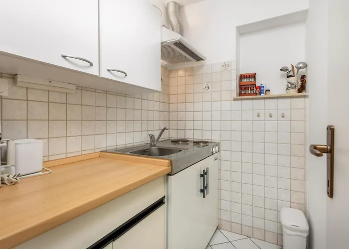 Daire 2 Bedroom Awesome In *